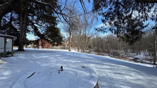 Building Photo - 626 NY-82