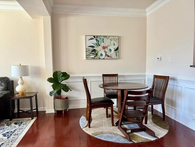 Building Photo - 408 Berry Chase Way