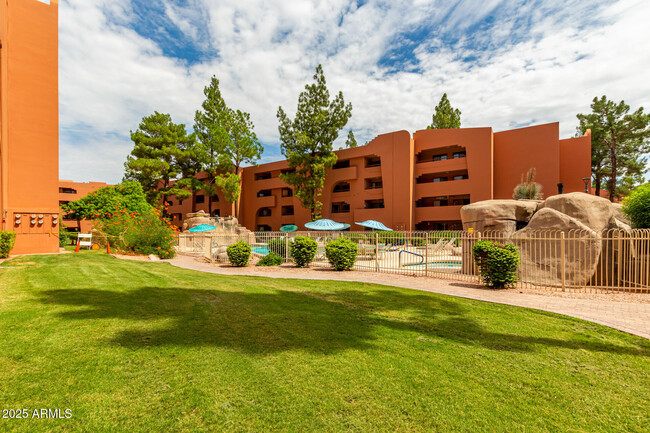 Building Photo - 12212 N Paradise Vlg Pkwy S