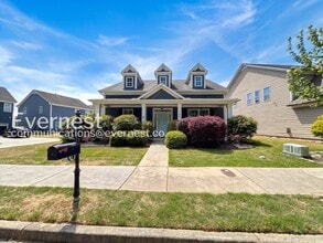 Building Photo - 1500 Drew Dr