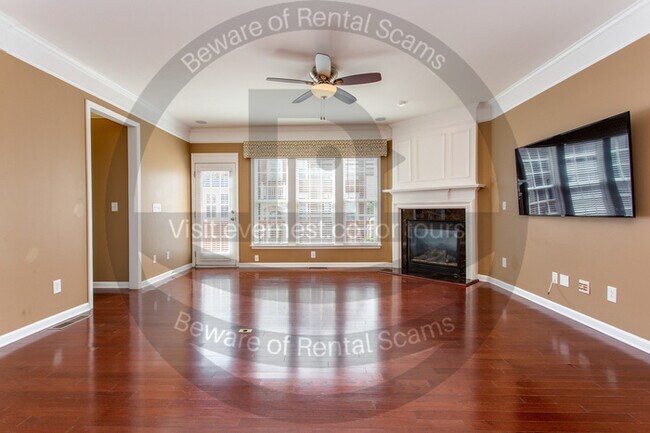 Building Photo - 3422 Triview Square