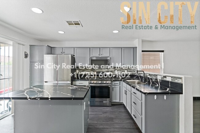 Building Photo - 749 Salt Flats Cir