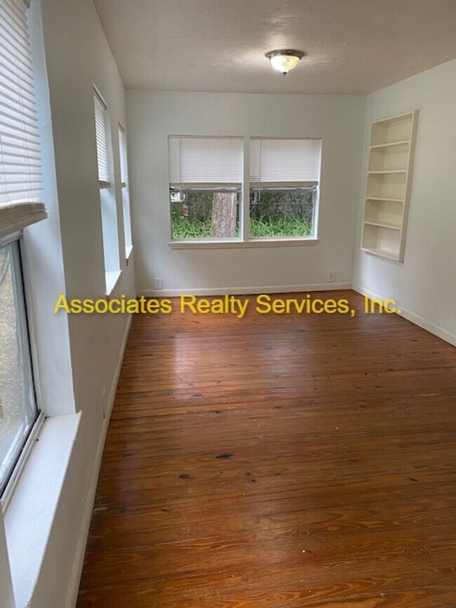 Building Photo - 3 Bed/2 Bath Home in NW Gainesville!!! Ful...