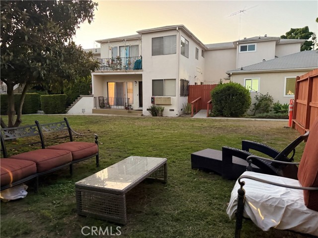 Building Photo - 1524 Stanford St