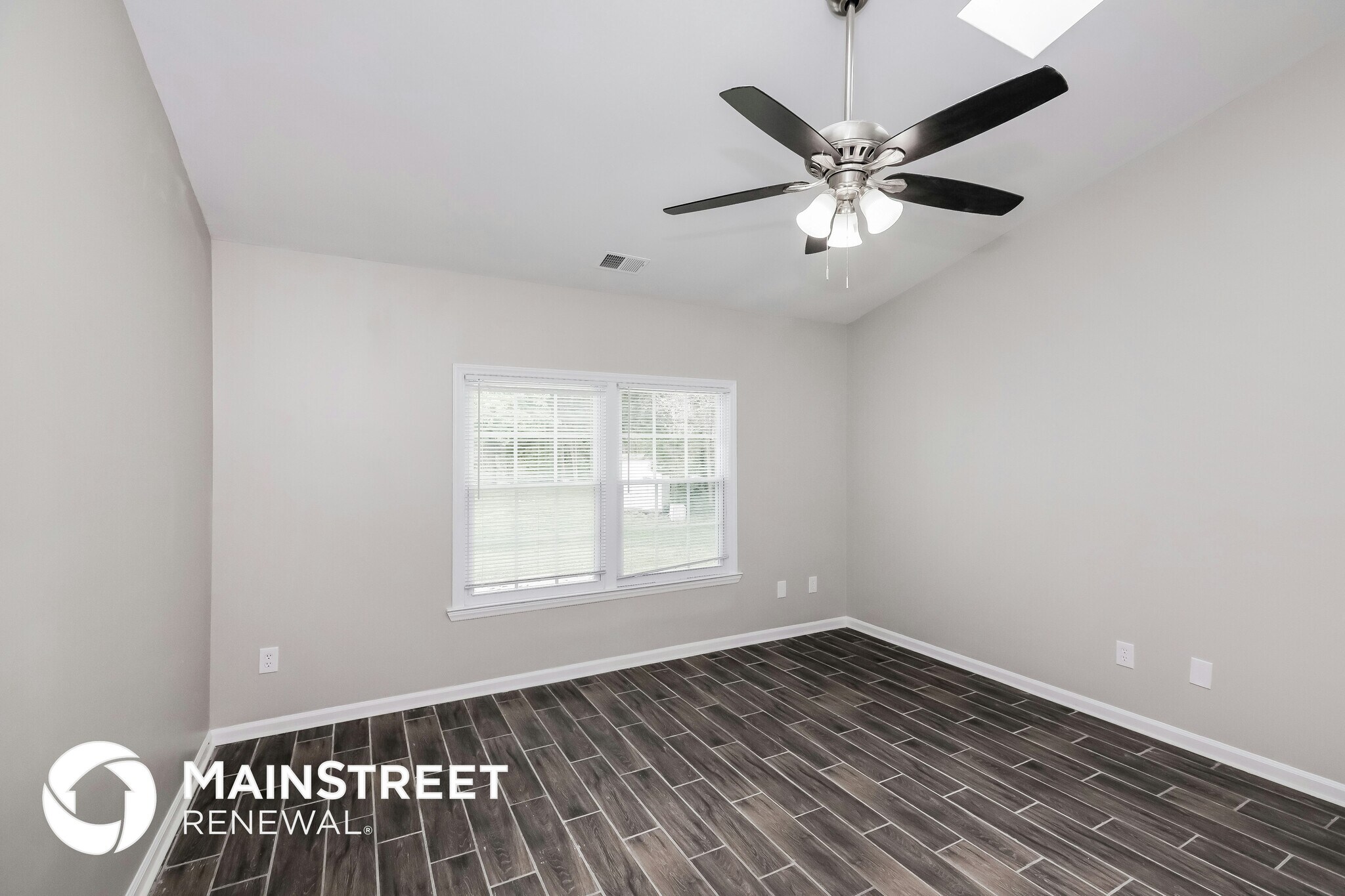 Building Photo - 10005 Dunfries Rd