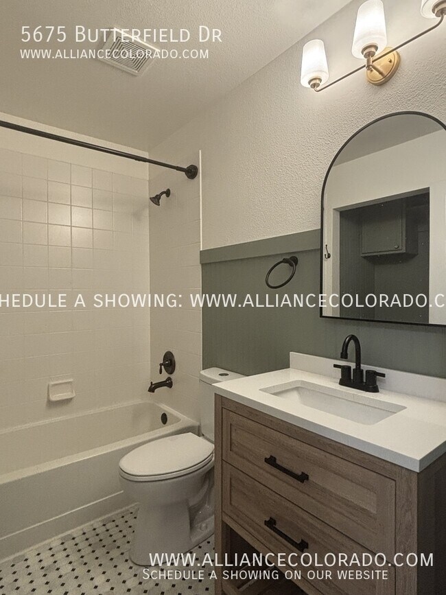 Building Photo - 5675 Butterfield Dr