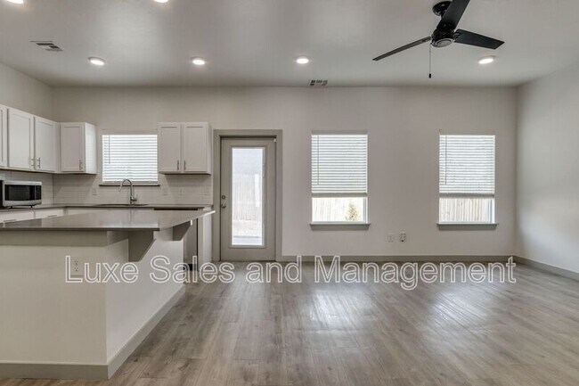 Building Photo - 7907 NW 135th Terrace