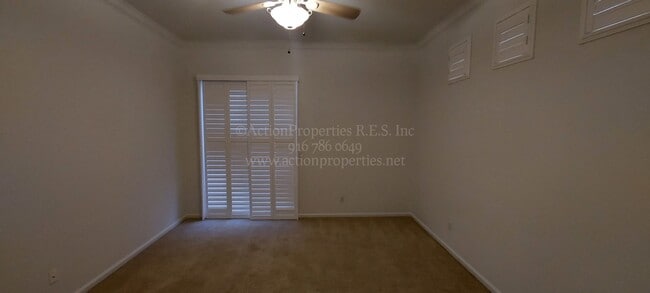Building Photo - Rocklin  Highland Park  3 bedroom 2 bathroom, Great Room Floor Plan with Tile Flooring,  Fenced Yard
