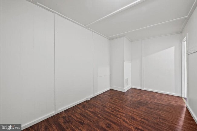 Building Photo - 220 N Luzerne Ave