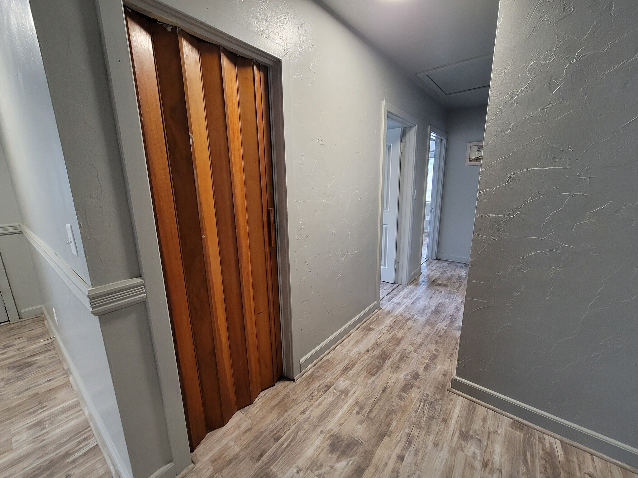 Building Photo - 5321 NE 29th St