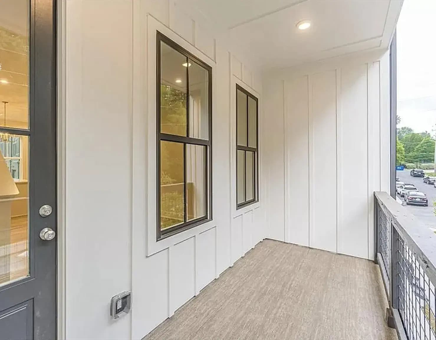 Building Photo - 912 Spencer Ave