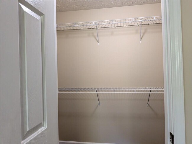 Building Photo - 4624 Windale Dr NW