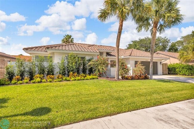 Building Photo - 9585 Carousel Cir S