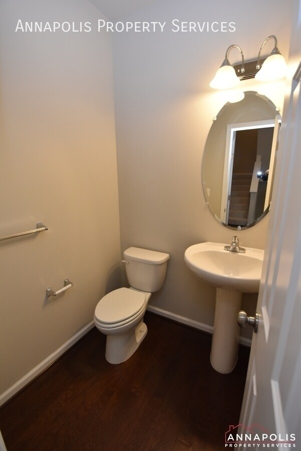 Building Photo - 122 Lejeune Way