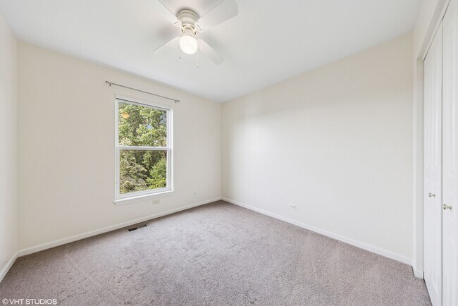 Building Photo - 7 Edgebrook Ct