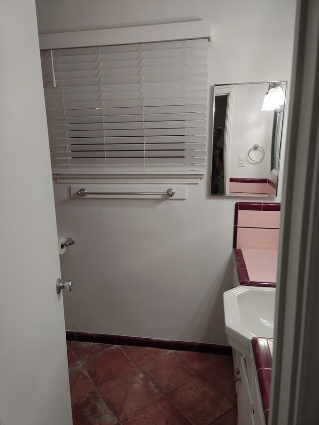 Building Photo - 5042 Sawtelle Blvd