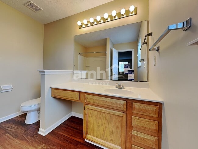 Building Photo - 45 Saddle Creek Ln