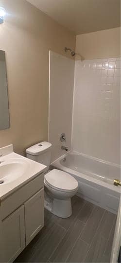 Bathroom in 417 - LITTLE FORT APARTMENTS LLC