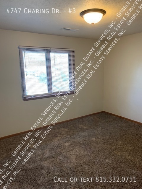 Building Photo - 4747 Charing Dr