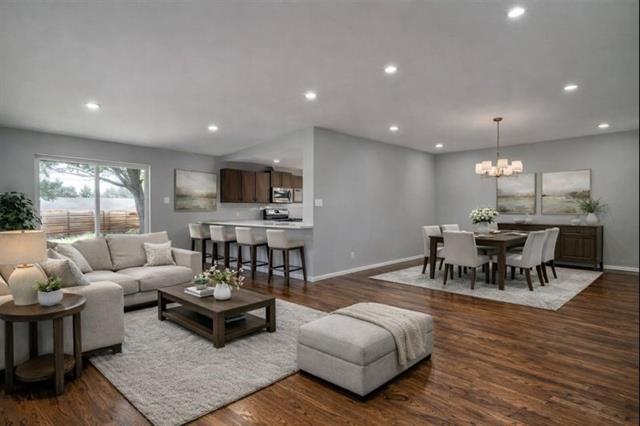 Building Photo - 9036 Clearwater Dr