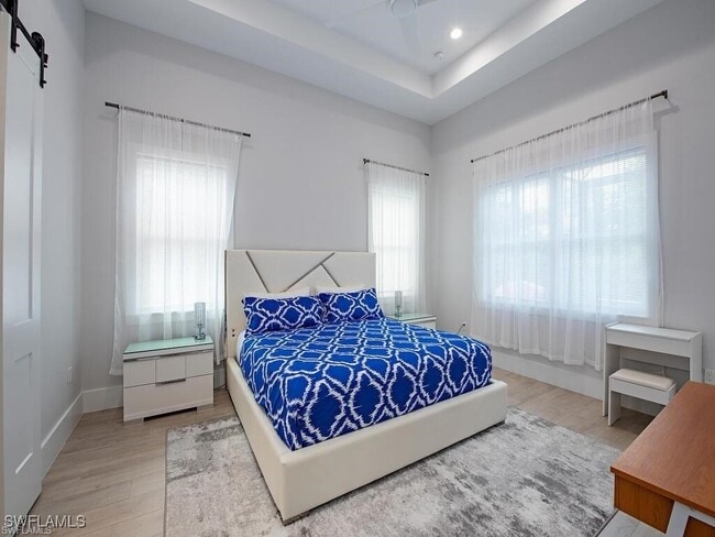 Building Photo - 710 Soll St