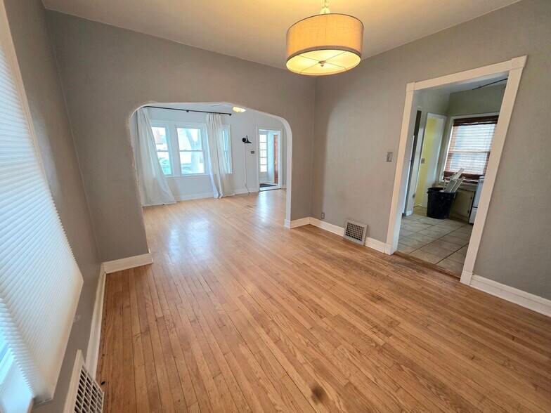 Building Photo - 4017 S 1st St