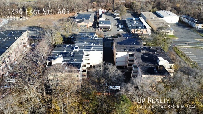 Building Photo - 1390 East St