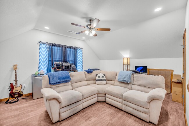 Primary Photo - 54 Spring Creek Ct