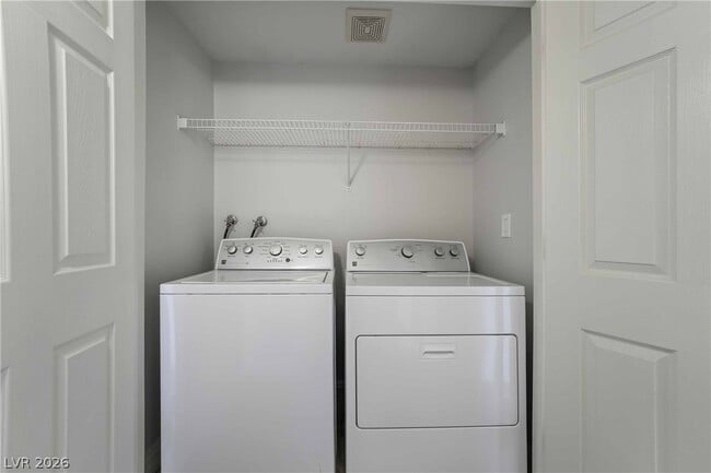 Building Photo - 8000 W Badura Ave