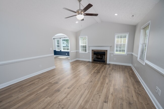 Building Photo - 202 Croatan Woods Dr