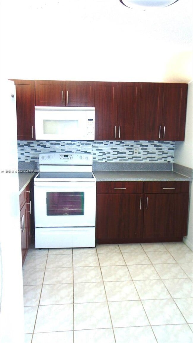 Building Photo - 1800 SW 81st Ave