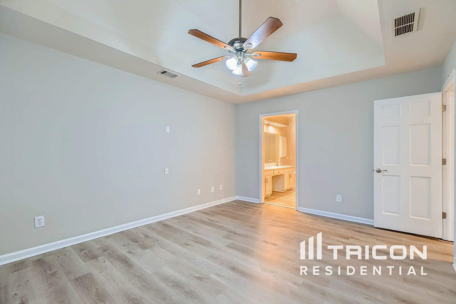 Building Photo - 100 Hillcrest Point