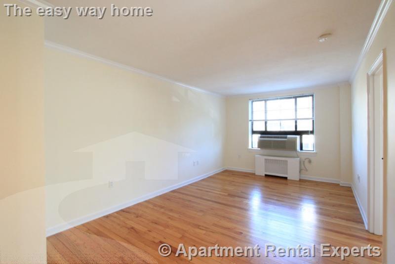 Building Photo - 60 Brattle St