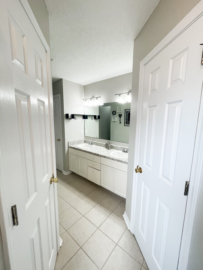 Building Photo - 1729 Shellfish Dr