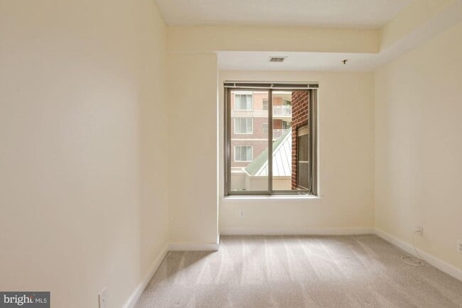 Building Photo - 7500 Woodmont Ave