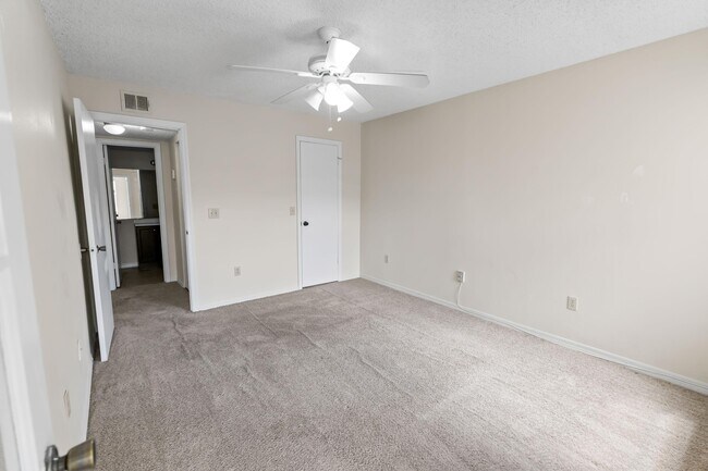 Building Photo - 1401 Village Blvd