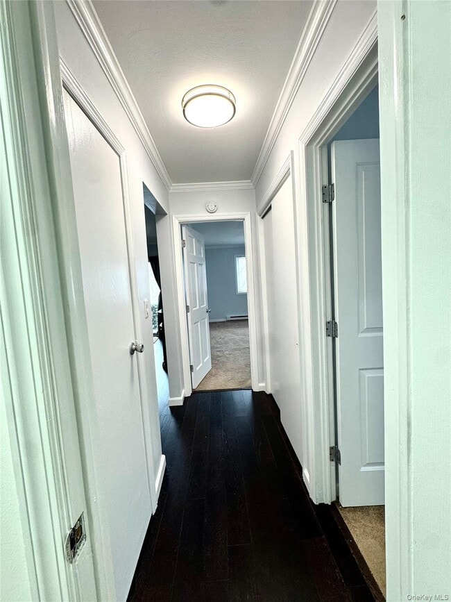 Building Photo - 634 Fox Run Ln