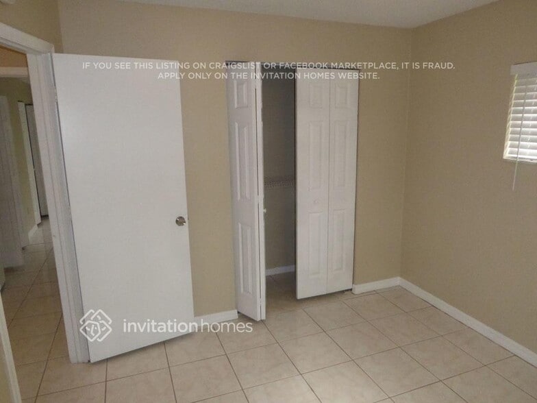 Building Photo - 4675 Addison St