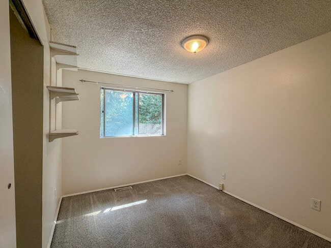 Building Photo - 21726 58th Ave W