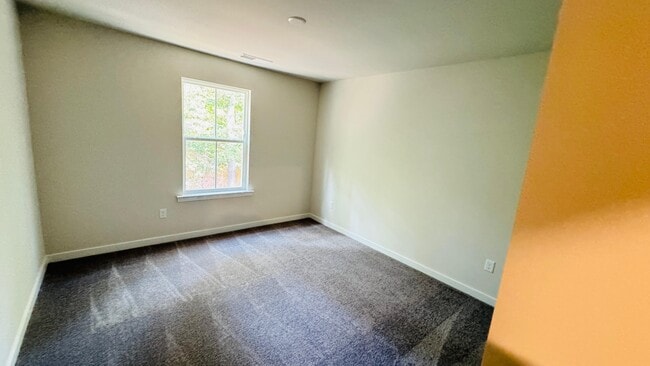 Building Photo - 6037 Crosswinds Blvd