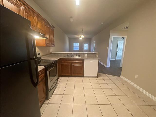 Building Photo - 3124 S Cherry Ln