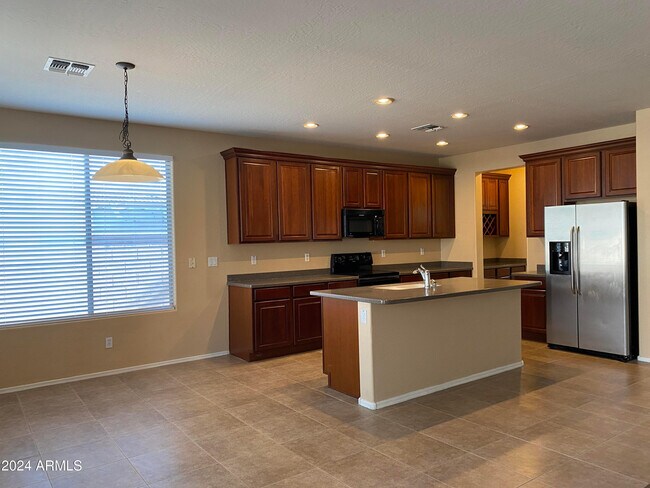 Building Photo - 3402 W Galvin St