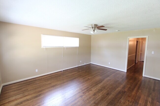 Building Photo - New On The Market! What a GREAT HOUSE!! Better Hurry To See This One!!