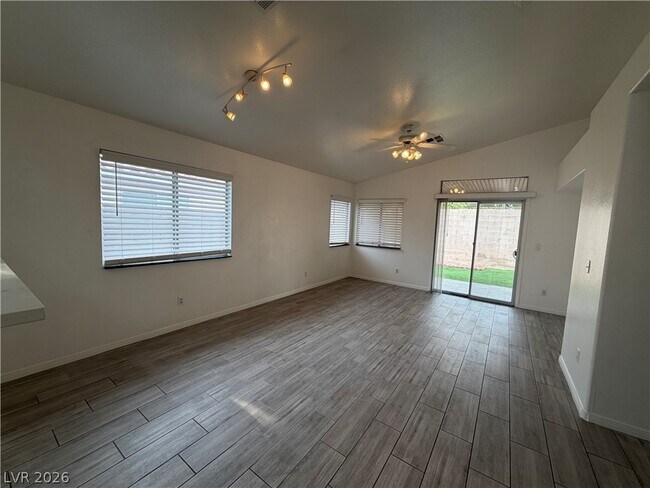 Building Photo - 5905 Silver Heights St