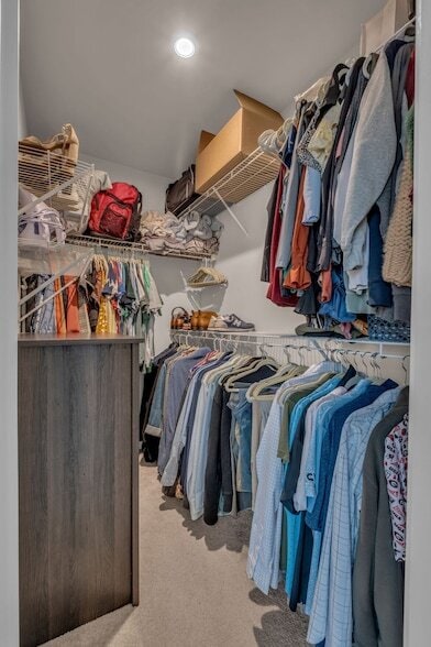 Building Photo - 420 Park Ave