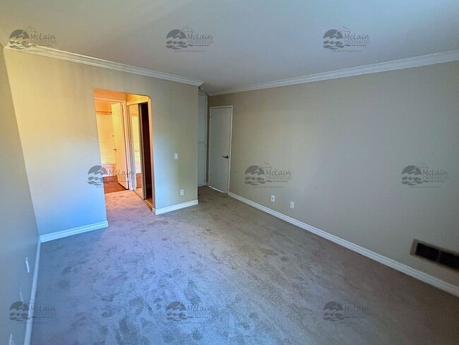 Building Photo - Second Story 2 Bd/2Ba Townhouse in San Marcos