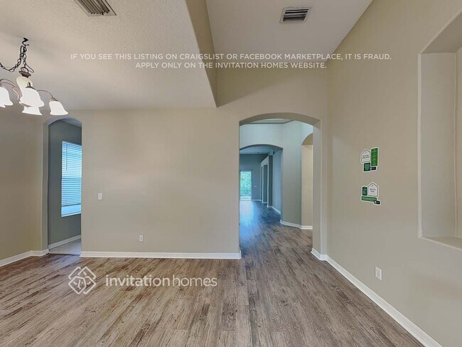 Building Photo - 5111 Clover Mist Dr