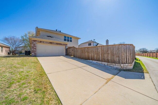 Building Photo - 1130 Wake Forest Dr