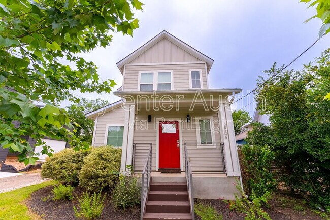 Primary Photo - 2504 E 13th St