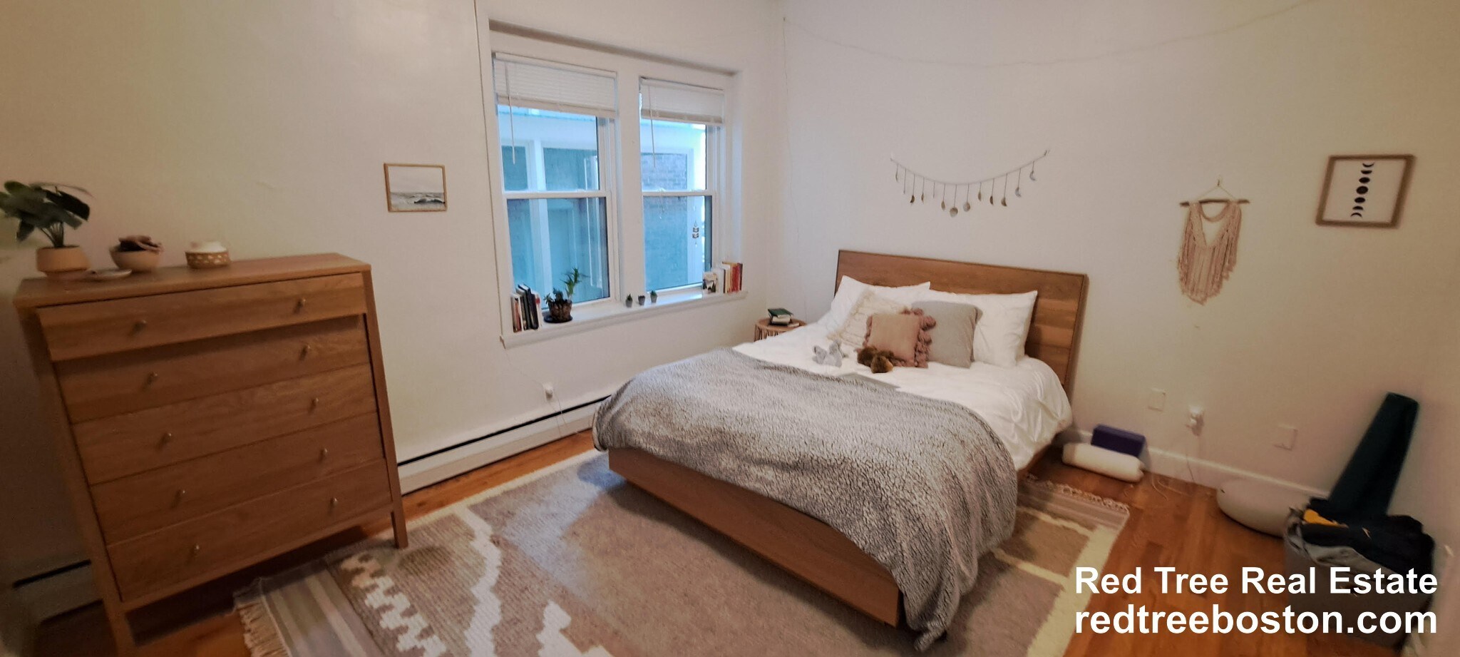 Building Photo - 202 St Paul St